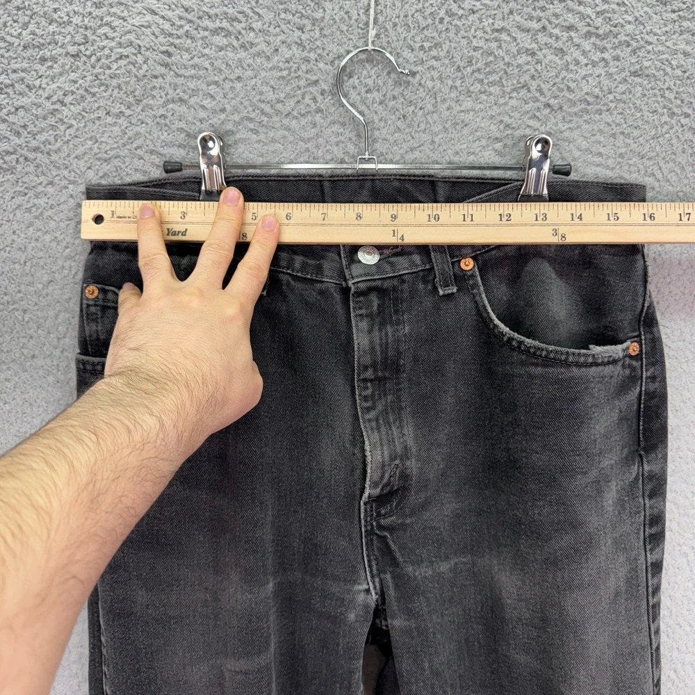 VTG Levis Jeans Mens 33x32 Black 505 Distressed Grunge Punk‎ Goth Indie Denim